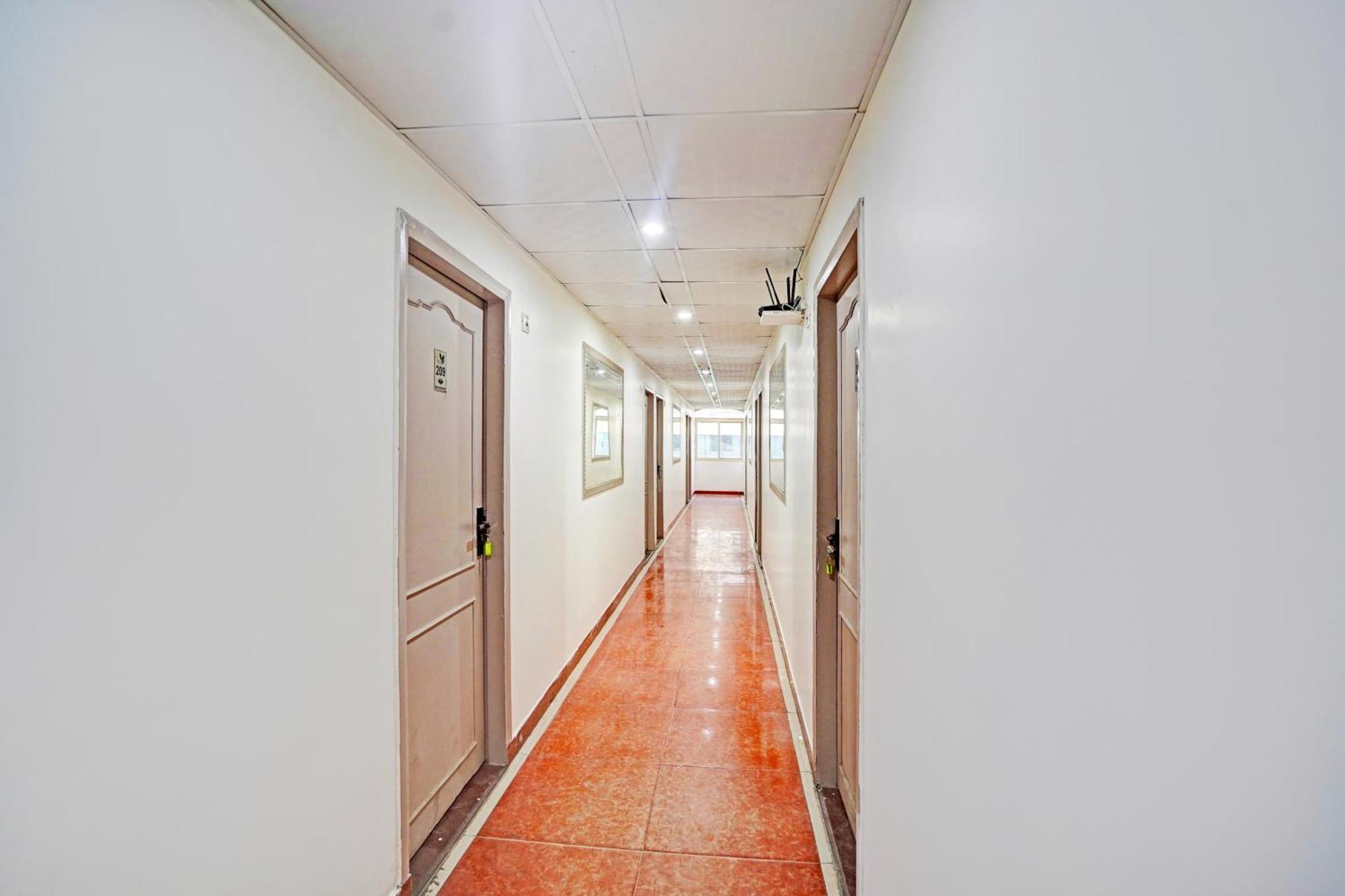 Townhouse Oak Nirman Nagar Mansarovar Jaipur Buitenkant foto